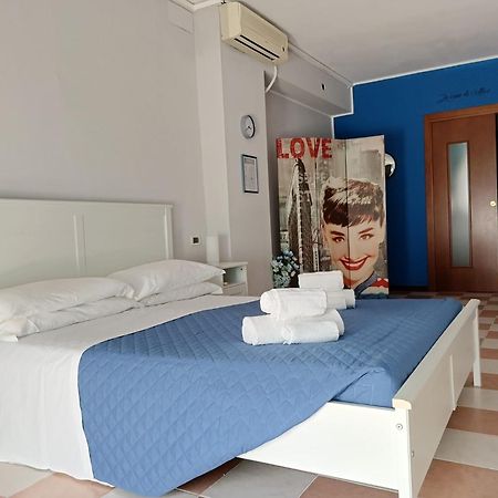 Bed and Breakfast Alice e la sua casa Ca Lino Esterno foto