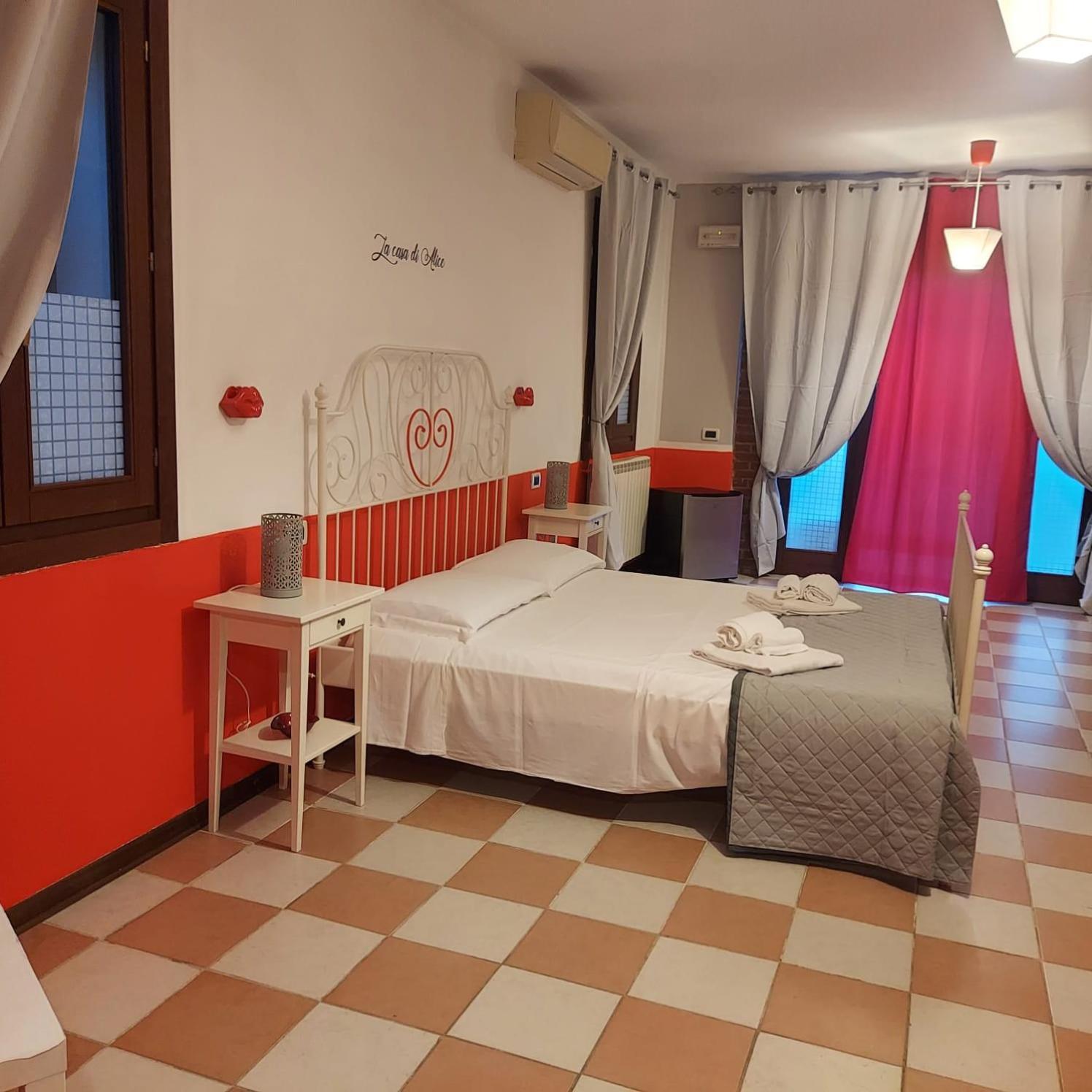 Bed and Breakfast Alice e la sua casa Ca Lino Esterno foto